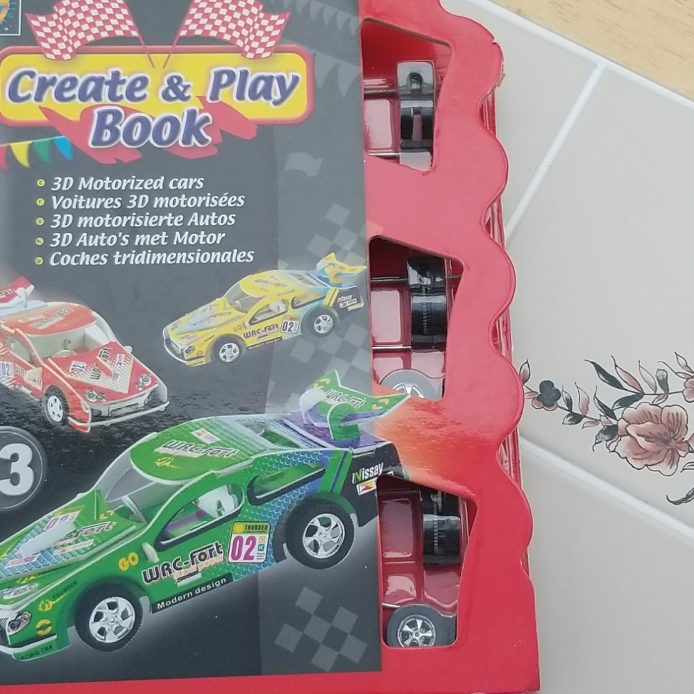 Create and play 3d motorized cars - Picture 9 of 9